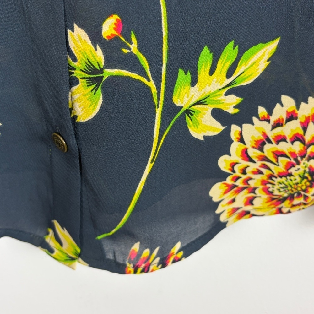 Cabi Chic Floral Semi-Sheer Long Sleeve Button Front Blouse Medium Navy Blue - Picture 9 of 14